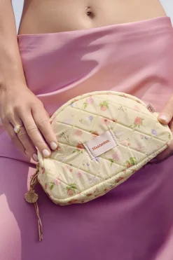 Makeup Bag Medium Roses And Shells*Maanesten Clearance