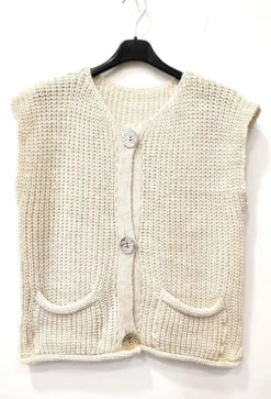 Marya Vest*A-bee