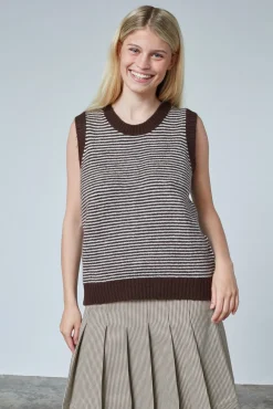 Megi-Ve 19047*Sisters Point Sale