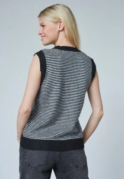 Sisters Point Megi-Ve 19047< Veste