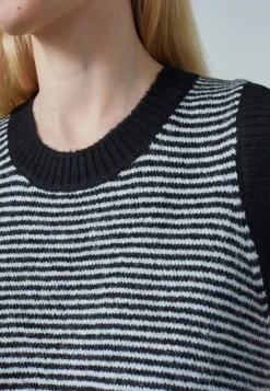 Sisters Point Megi-Ve 19047< Veste