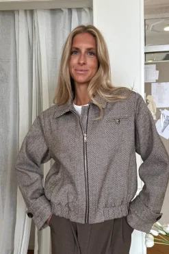 BYIC Miaic Short Jacket A23919< Overtøj & Jakker