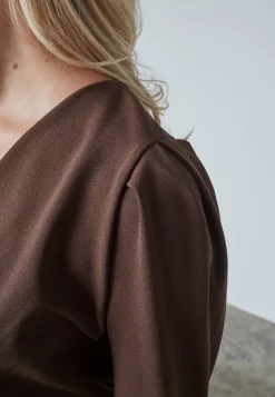 Nasa-Ls 15886*Sisters Point Sale