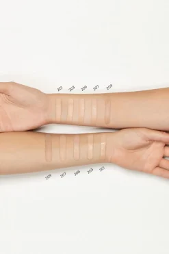 Lavinde Copenhagen Natural Glow Liquid Foundation Ivory 206< Foundation