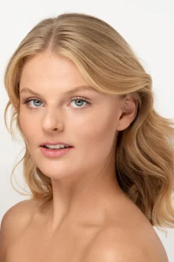 Lavinde Copenhagen Natural Glow Liquid Foundation Ivory 206< Foundation