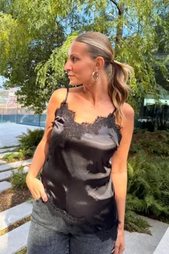 Nmsofie S/L Satin Top*Noisy May Clearance