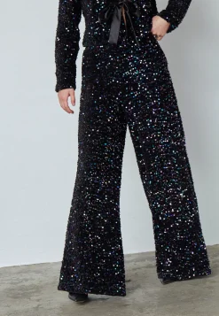 Nyla-Pa4 19*Sisters Point Discount