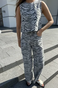 Onlhope Zebra Wide Sik*Only Online