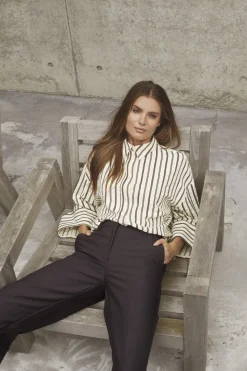 Co´Couture Oxanacc Shirt 45041< Bluser & Skjorter|Ammevenligt Tøj