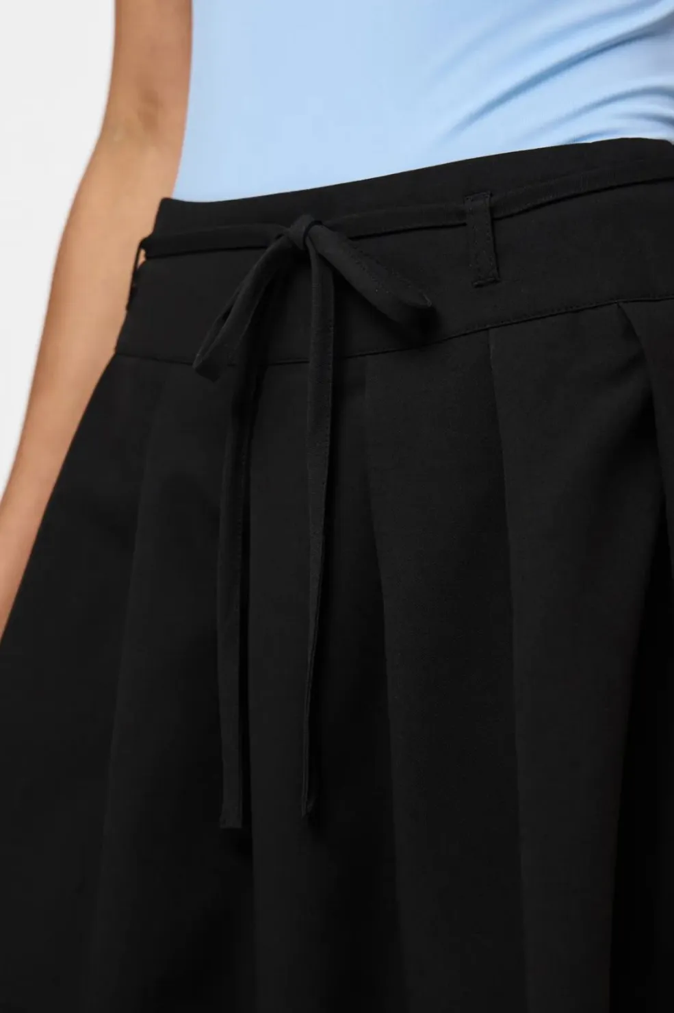 Pieces Pcfrida Short Pleated Skirt Fsy< Nederdele