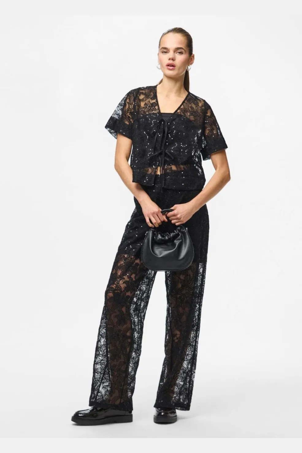 Pieces Pclouise 2/4 V-Neck Tie Top< Sæt 🛍️|T-Shirts & Toppe