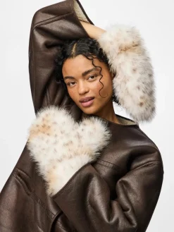 Pcplush Fluffy Mittens*Pieces New