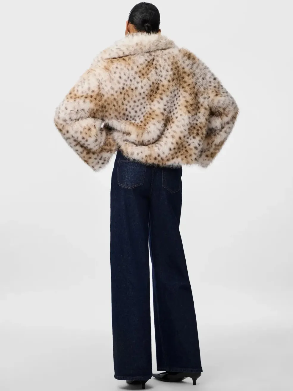 Pieces Pcplush Short Fluffy Jacket< Overtøj & Jakker