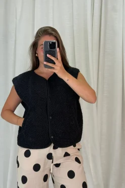 A-bee Rebekka Vest< Veste