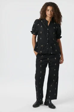 Neo Noir Savy Flower Emb Blouse 166791< Bluser & Skjorter|Ammevenligt Tøj