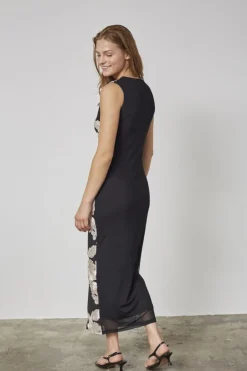 Sis-Dr 19308*Sisters Point