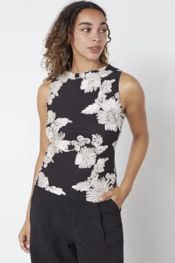 Sisters Point Sis-Top 19309< T-Shirts & Toppe