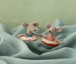 Strandmus Med Badering, Lillesøster*Maileg Hot