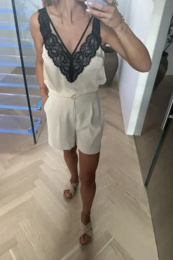 String Contrast Top*Valentin Studio Hot