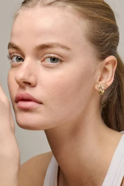 Enamel Copenhagen Studs, Sunshine Field E417G< Øreringe