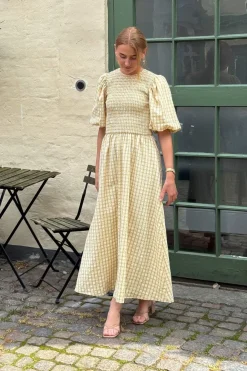 Tabita Dress AV5010*A-View Clearance