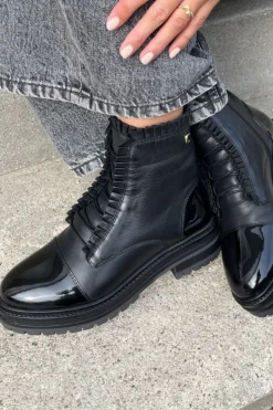 Copenhagen Shoes The Pretty Collection< Copenhagen Shoes|Støvler