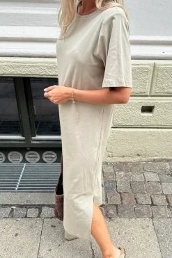 BYIC Theaic Tshirt Dress A23942< Kjoler