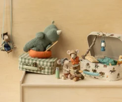 Maileg Vandremus, Storebror<Børn Bad, Leg & Interiør