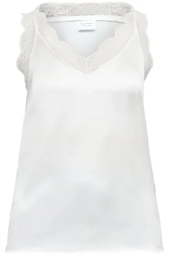 Sisters Point Vara-Ta< T-Shirts & Toppe