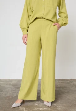 Verina-Pa6 19503*Sisters Point Hot